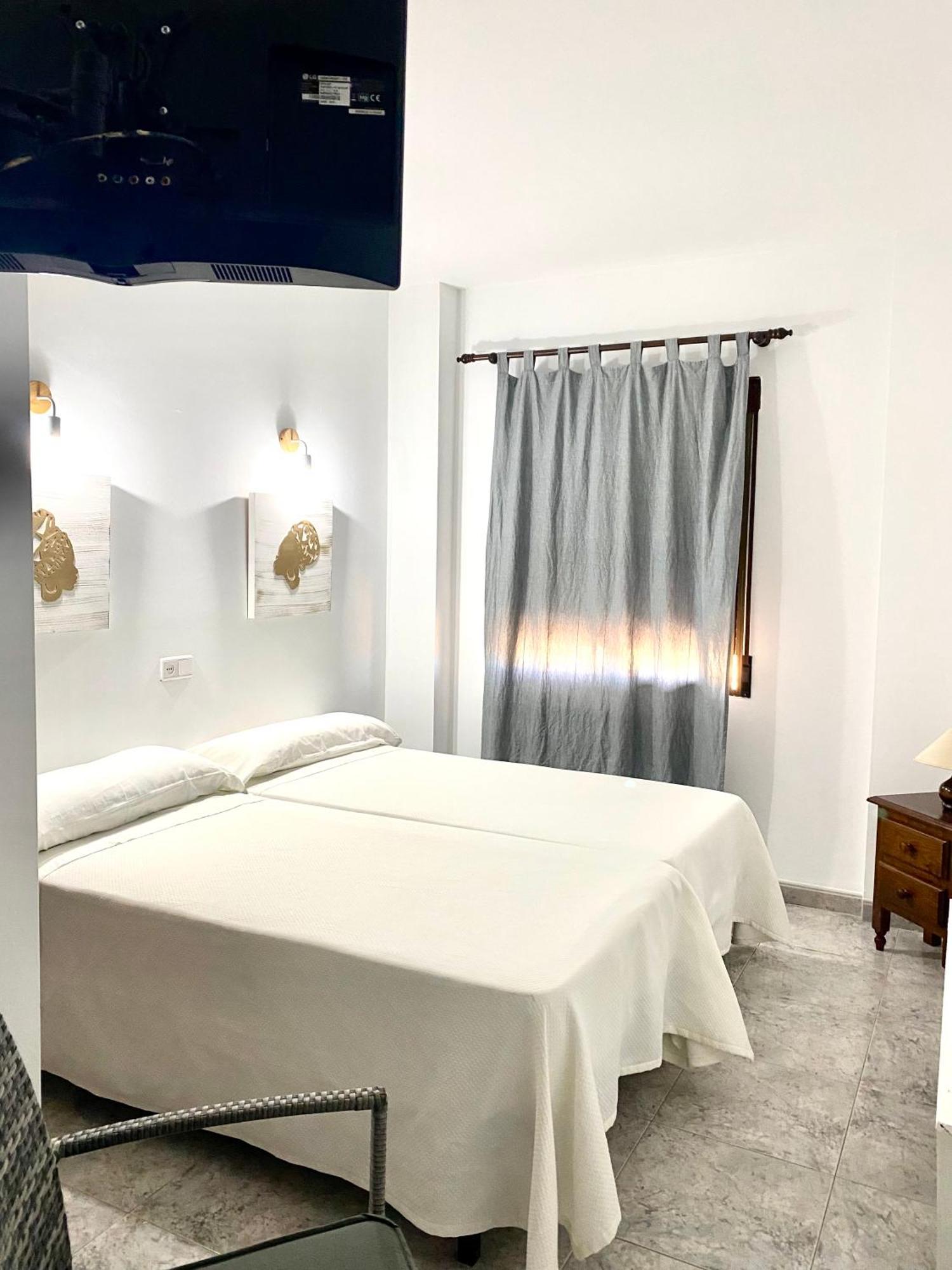 Hostal Casa Lopez La Zarza  Ngoại thất bức ảnh